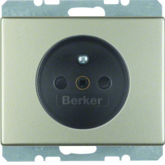 Berker Steckdose 6768740004