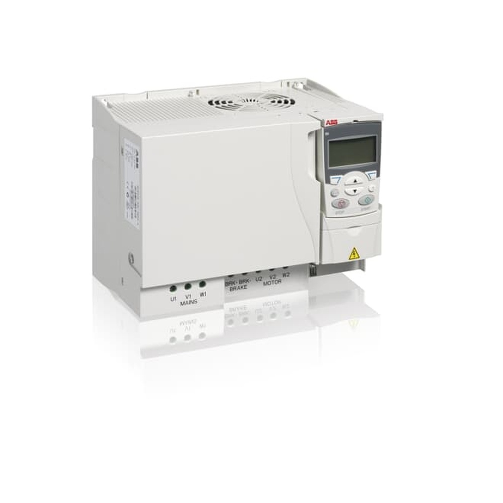 ABB Frequenzumrichter 3AUA0000039638 Typ ACS310-03E-48A4-4